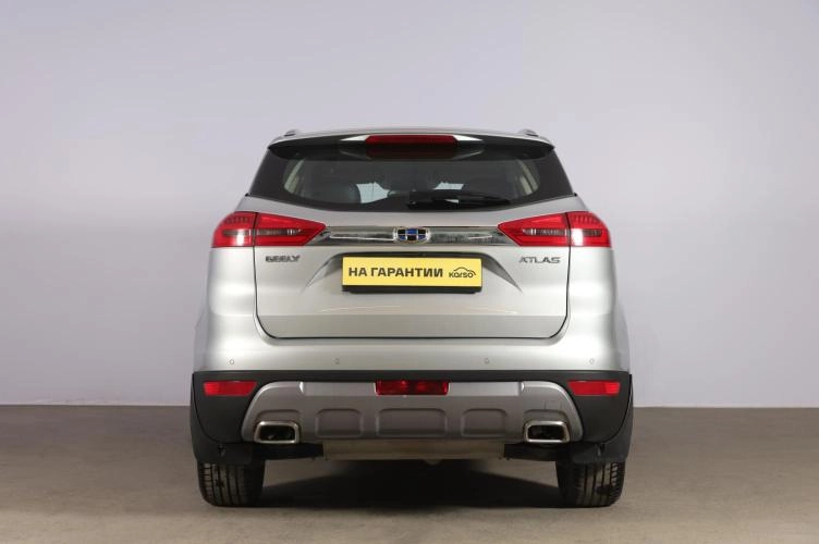 Geely Atlas 5 из 6