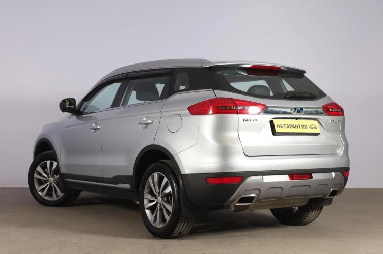 Geely Atlas 4 из 6