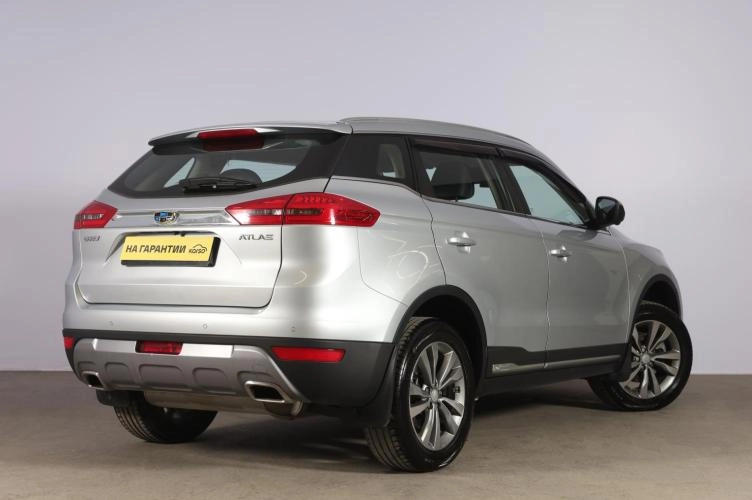 Geely Atlas 6 из 6