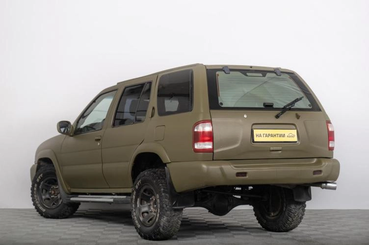 Nissan Pathfinder 5 из 6