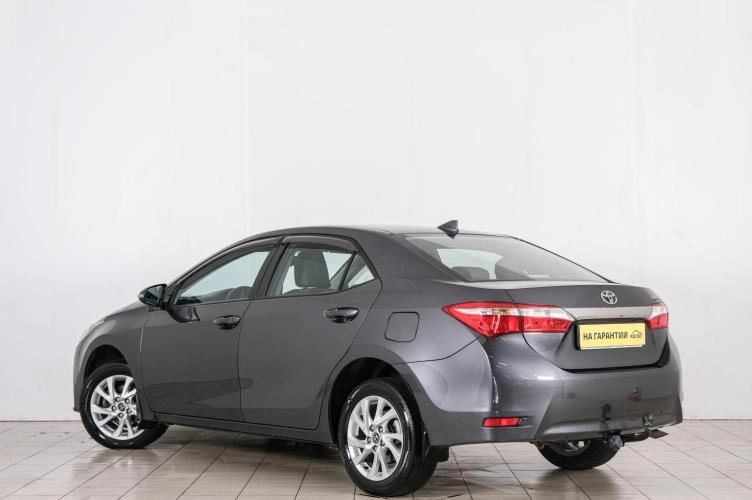 Toyota Corolla 4 из 6
