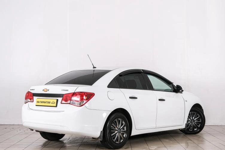 Chevrolet Cruze 6 из 6
