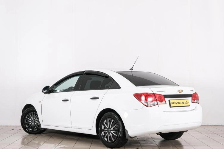 Chevrolet Cruze 4 из 6