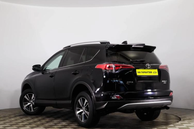 Toyota RAV4 6 из 6