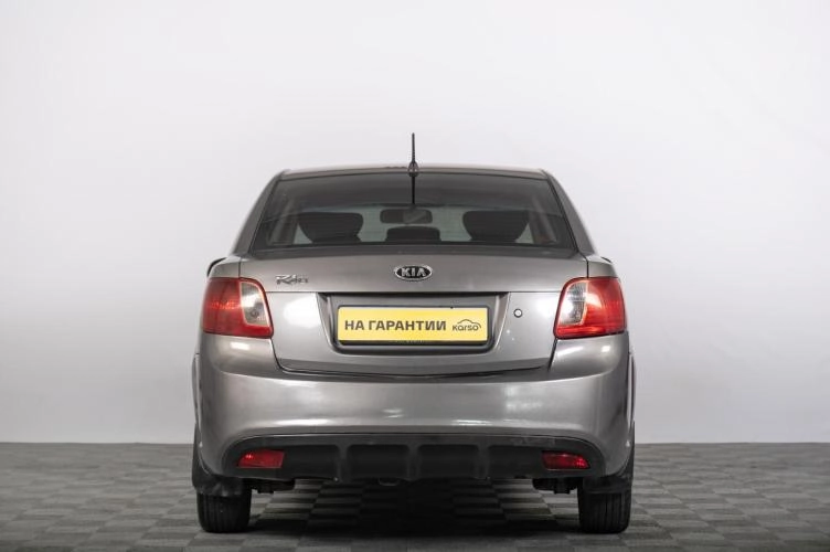 KIA Rio 4 из 6