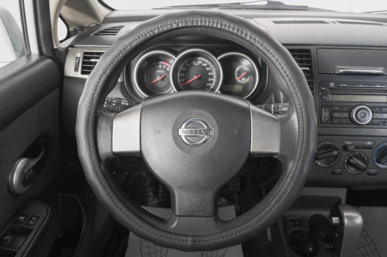 Nissan Tiida 15 из 20