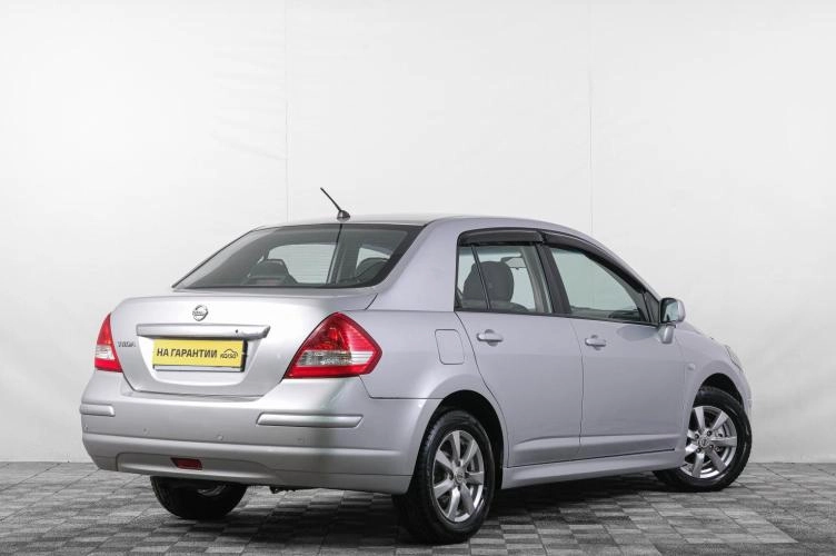 Nissan Tiida 6 из 6