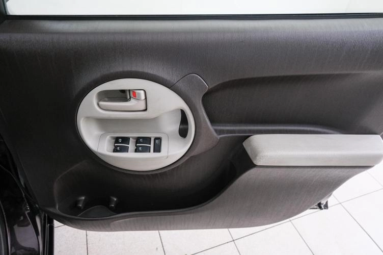 Toyota Passo 19 из 22