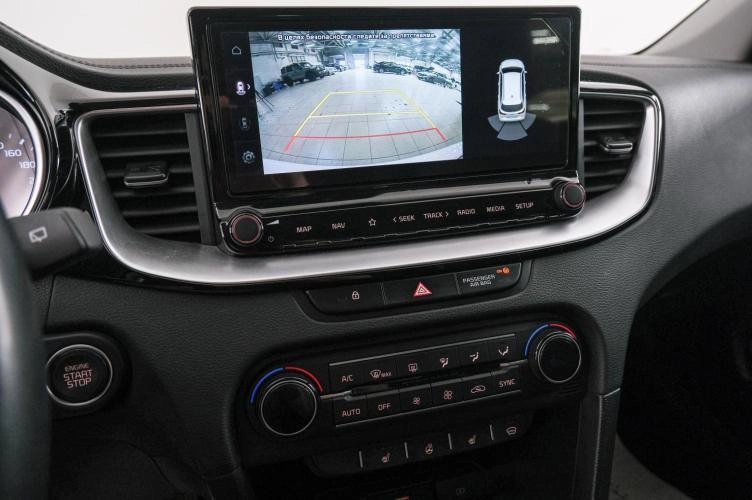 KIA cee'd 15 из 23