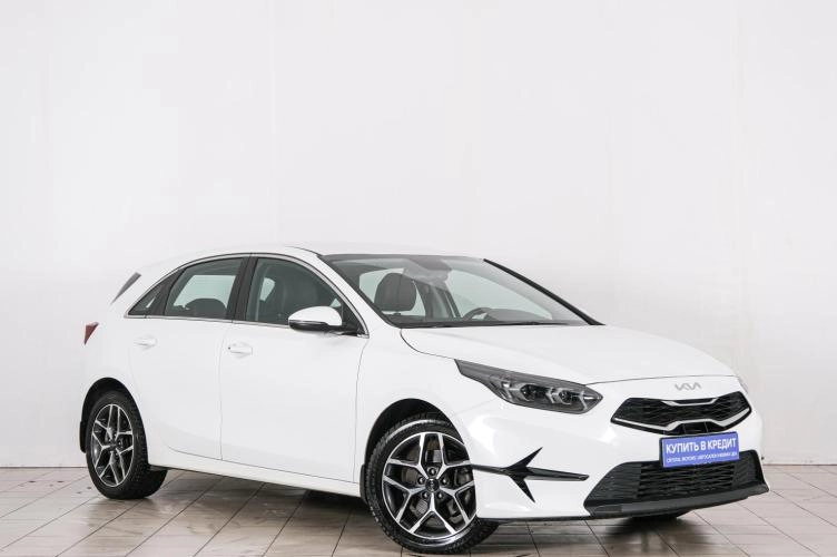 KIA cee'd 1 из 23