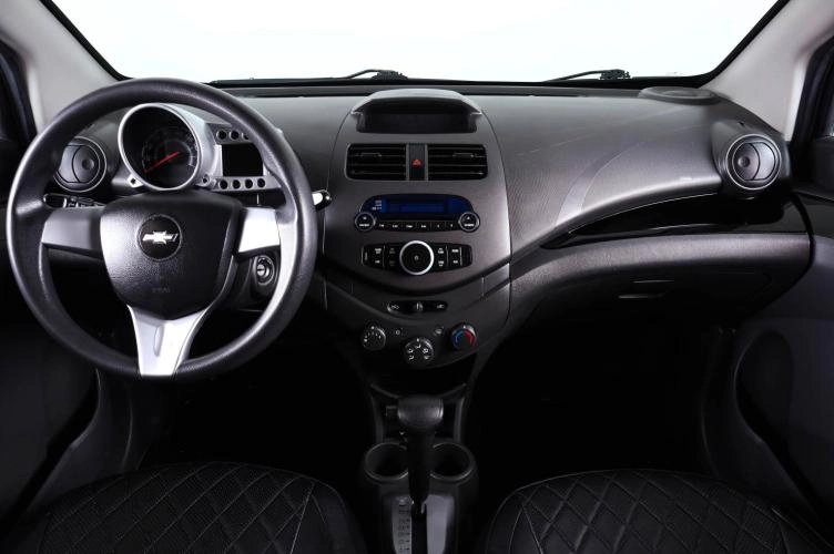 Chevrolet Spark 13 из 21