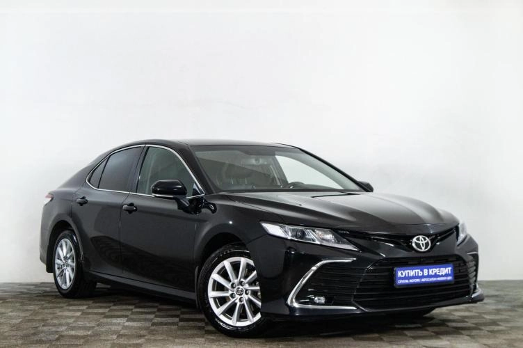 Toyota Camry 1 из 6