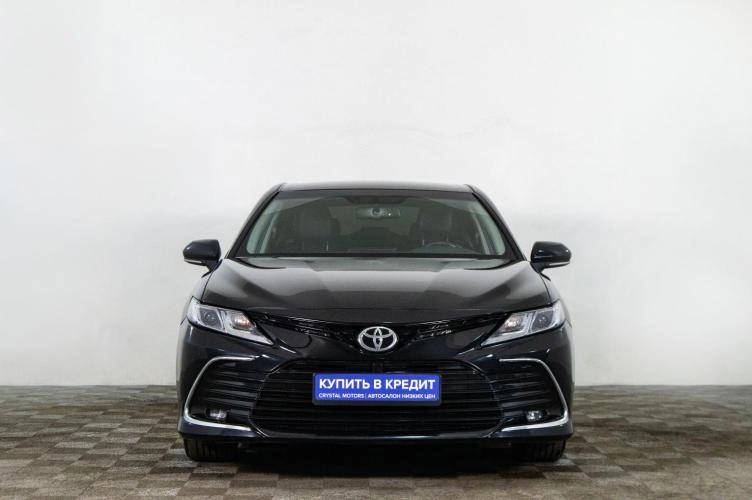 Toyota Camry 2 из 6
