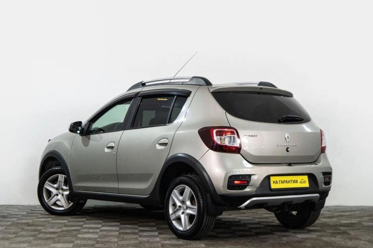 Renault Sandero 6 из 6