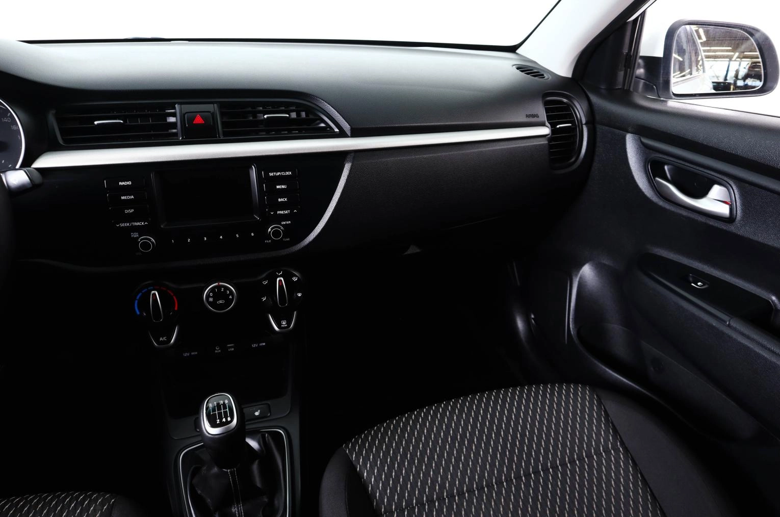 KIA Rio 14 из 24