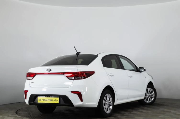 KIA Rio 4 из 6