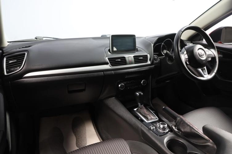 Mazda Axela 7 из 17