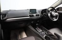 Mazda Axela 7 из 17