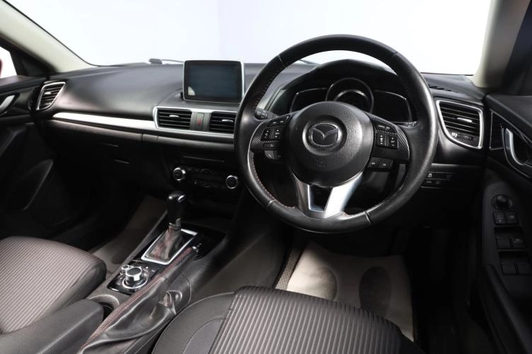 Mazda Axela 9 из 17
