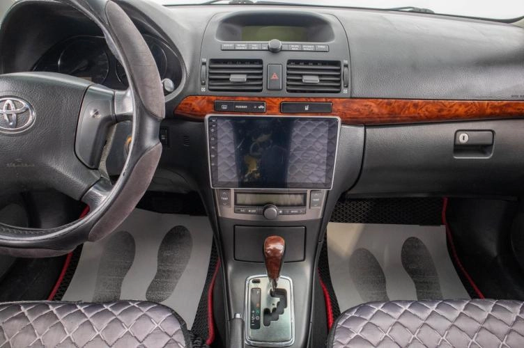 Toyota Avensis 17 из 25