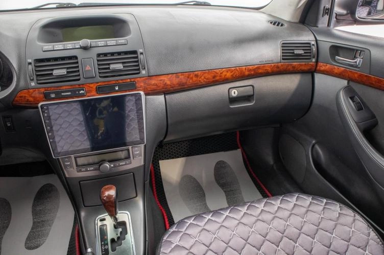 Toyota Avensis 21 из 25