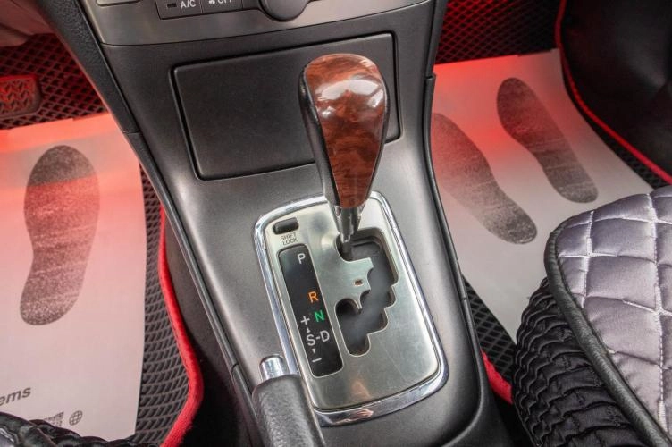 Toyota Avensis 19 из 25