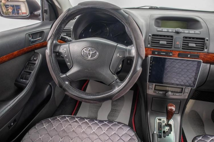 Toyota Avensis 16 из 25