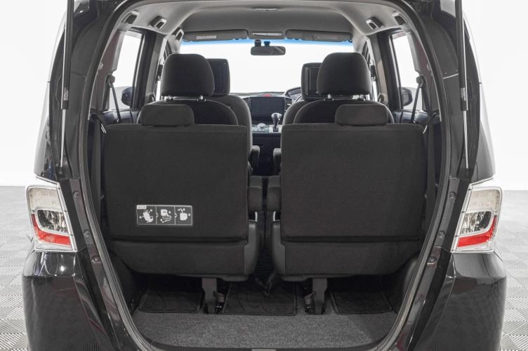 Honda Freed 24 из 24