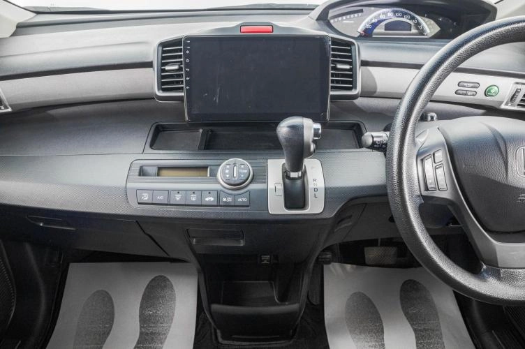 Honda Freed 16 из 24