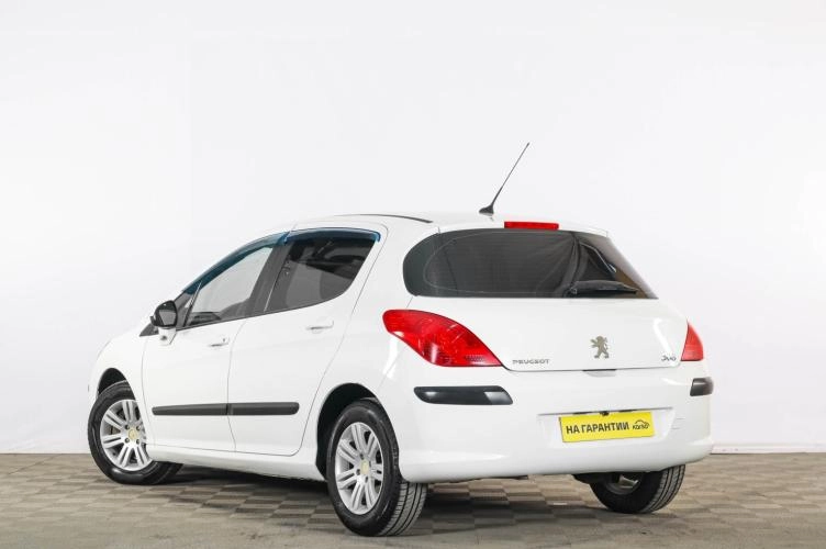 Peugeot 308 4 из 6