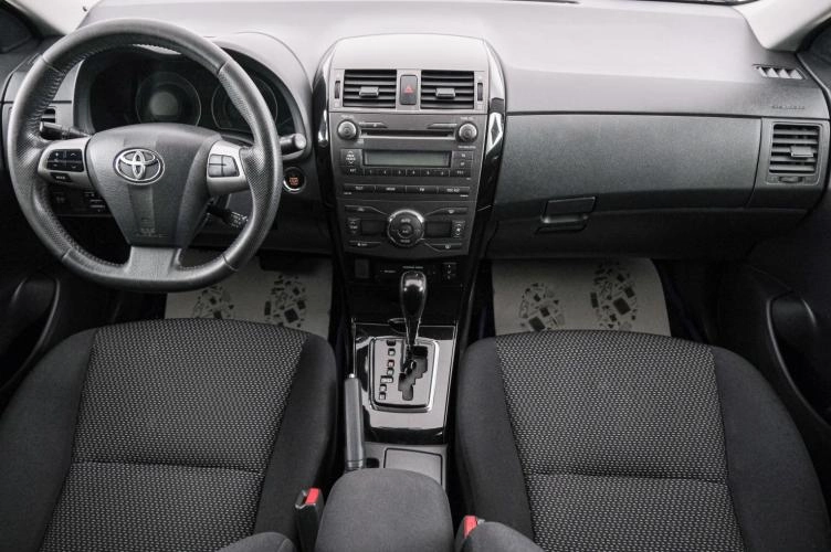 Toyota Corolla 10 из 22