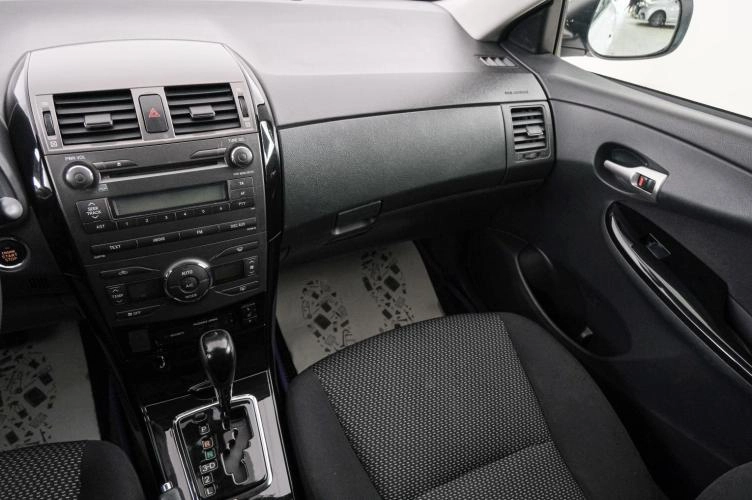 Toyota Corolla 11 из 22