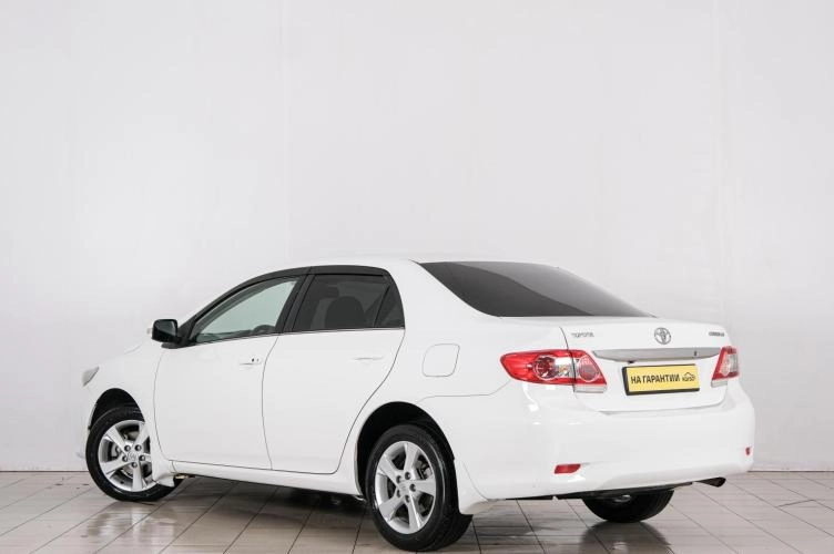 Toyota Corolla 4 из 6
