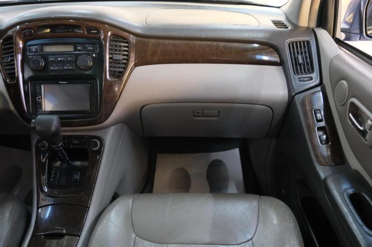 Toyota Highlander 17 из 22