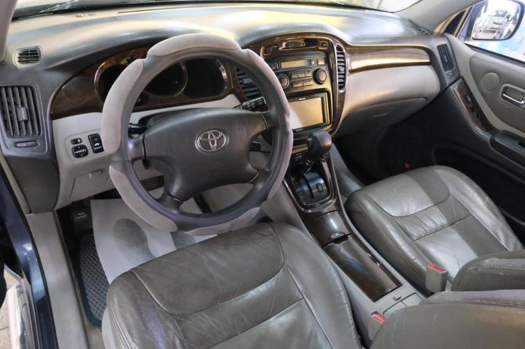 Toyota Highlander 11 из 22