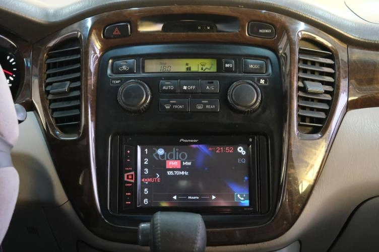 Toyota Highlander 15 из 22