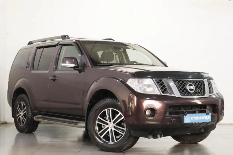Nissan Pathfinder 1 из 6