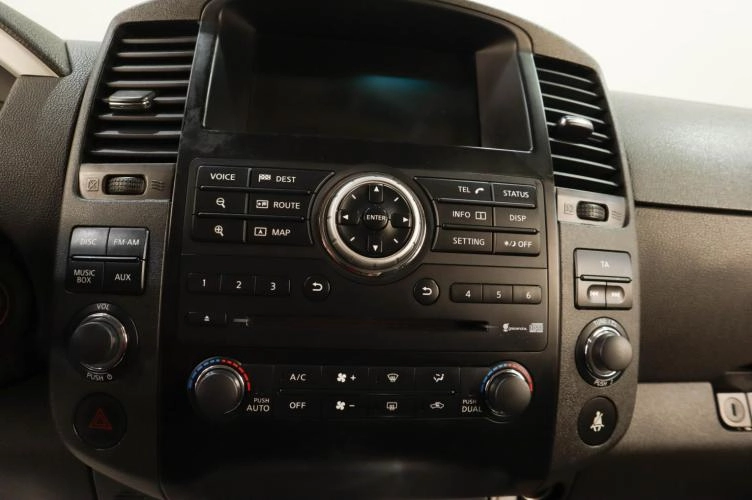 Nissan Pathfinder 15 из 18