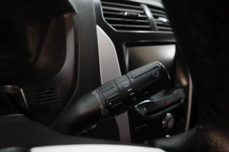 Ford Explorer 12 из 17
