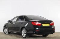 Toyota Camry 4 из 21