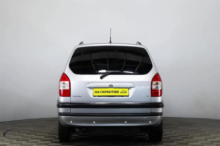 Opel Zafira 5 из 6