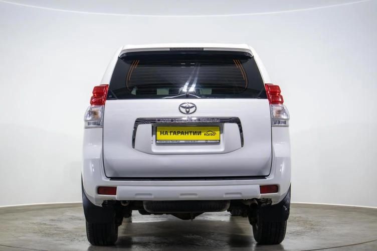 Toyota Land Cruiser Prado 5 из 6