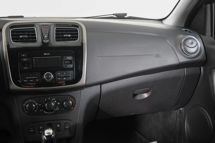 Renault Logan 14 из 24