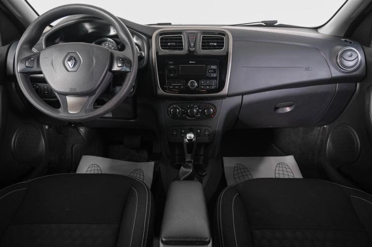 Renault Logan 13 из 24