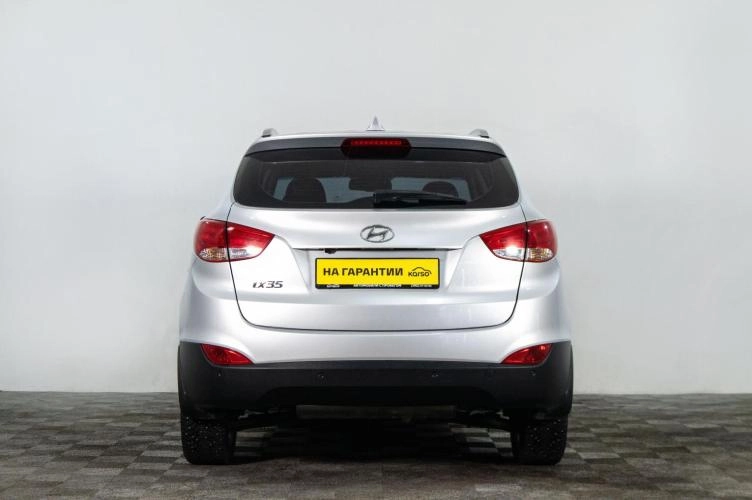 Hyundai ix35 5 из 6
