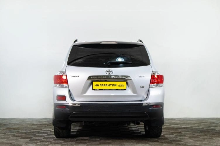 Toyota Highlander 5 из 6