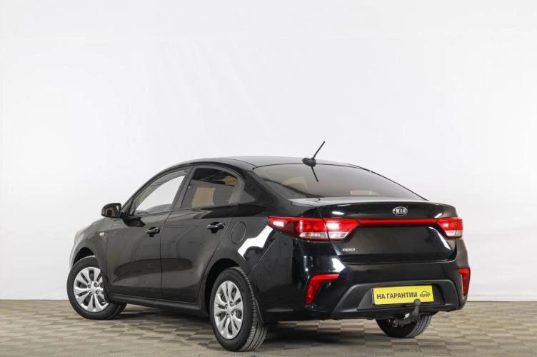 KIA Rio 4 из 6