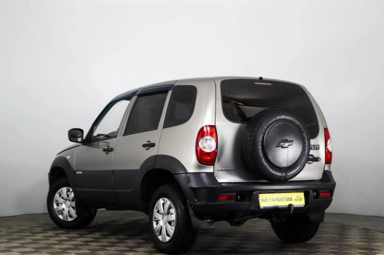Chevrolet Niva 6 из 6
