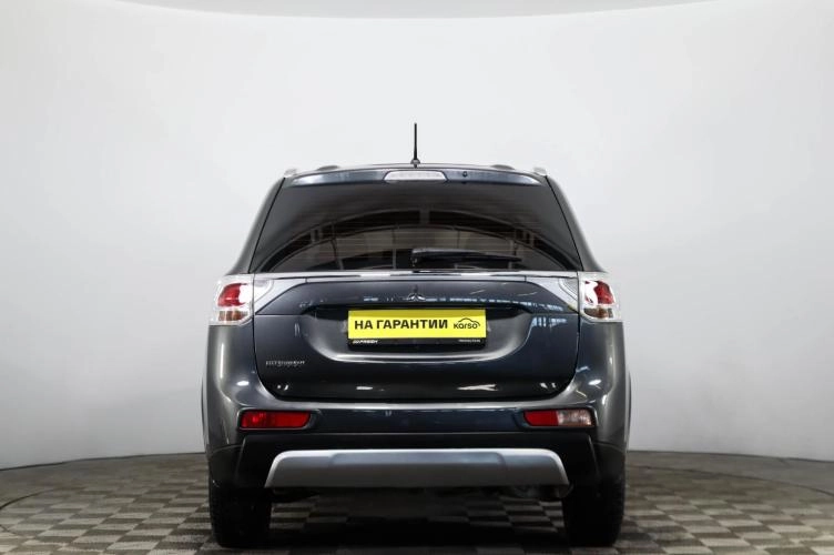 Mitsubishi Outlander 5 из 6