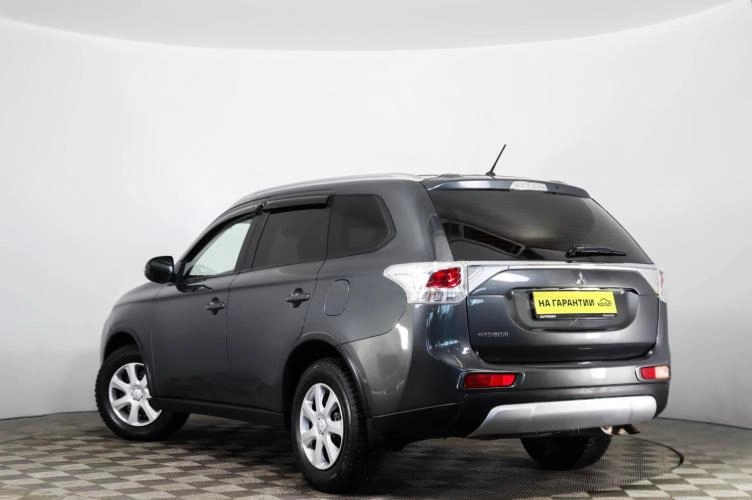 Mitsubishi Outlander 6 из 6